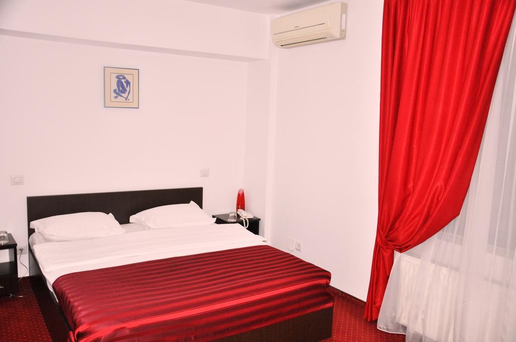 Hotel Thomas Bucarest Habitación foto