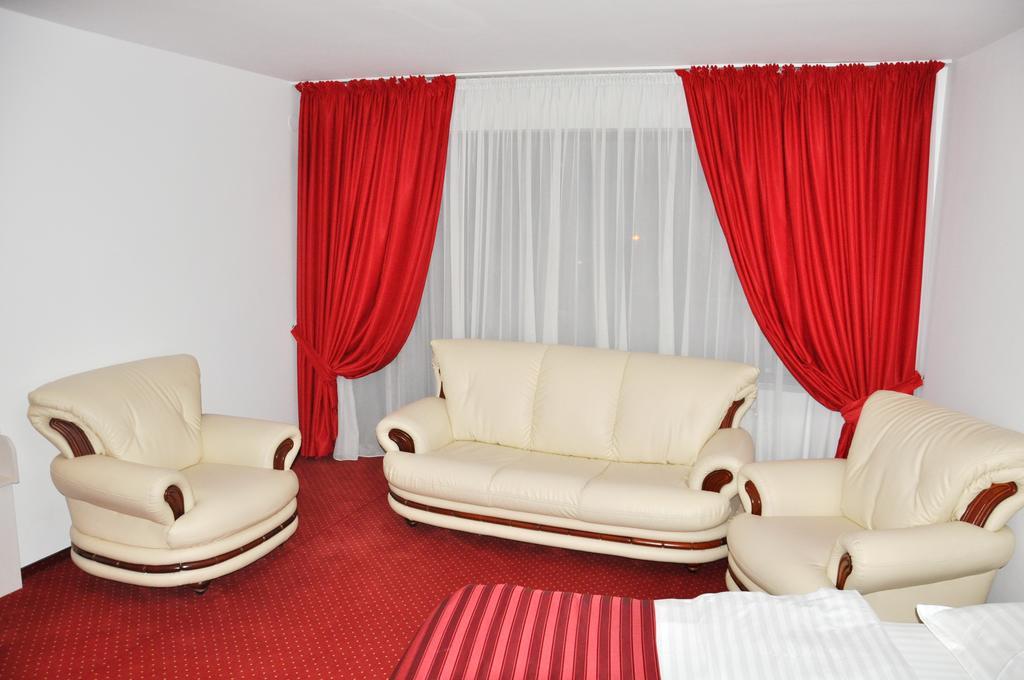 Hotel Thomas Bucarest Exterior foto